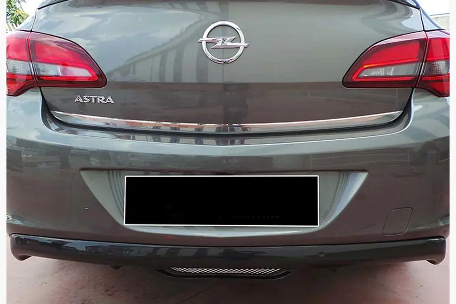 Opel Astra J 2009–2015 Aizmugurējais difuzors DPT V-2 (SD, spīdīgi melns) Image
