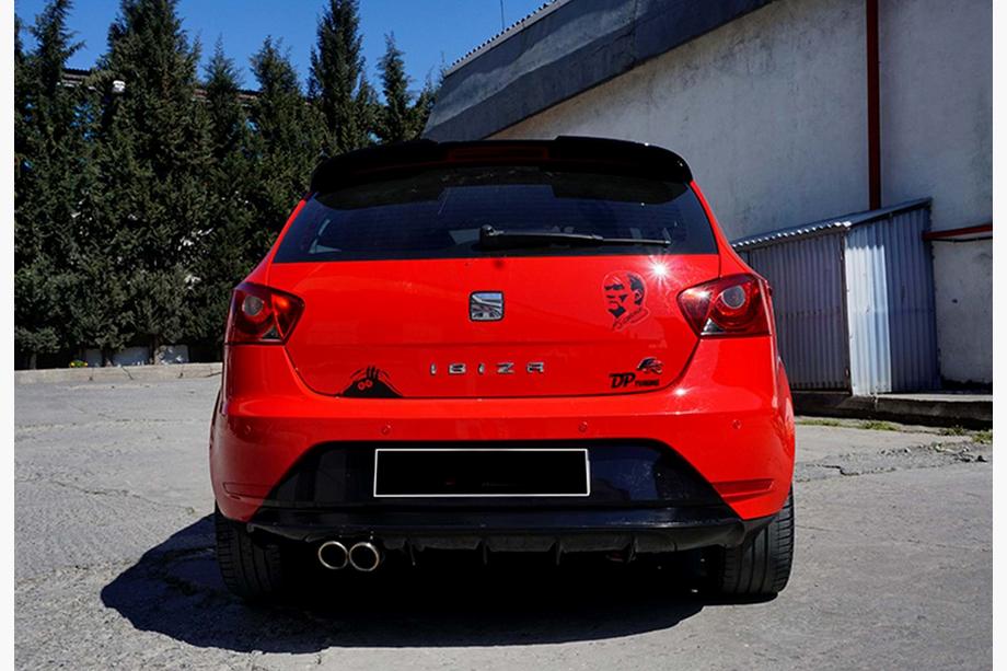 Seat Ibiza 2010–2017 Aizmugurējais difuzors DPT (spīdīgi melns) Image