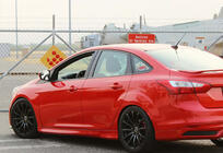 Ford Focus III 2011–2017 DPT sānu sliekšņi (SD, 2015-2017, spīdīgi melns) foto 6