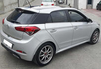 Hyundai I-20 2014–2020 DPT sānu sliekšņi (2014-2018, melns spīdīgs) foto 3