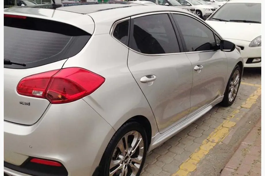 Kia Ceed 2012–2018 Sānu sliekšņi DPT (2012-2015, melns augstspīdums) Foto 2
