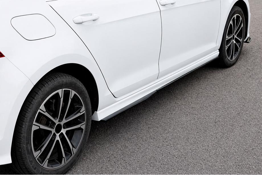 Volkswagen Golf 7/E-Golf 2012–2020 DPT V-4 sānu sliekšņi (melns spīdīgs) Image