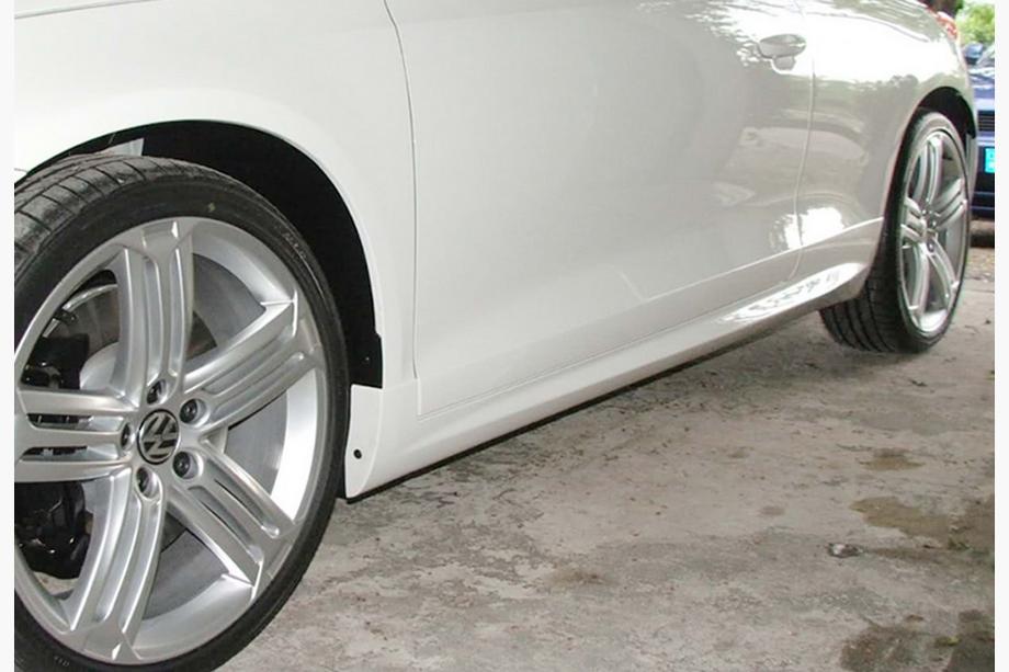 Volkswagen Scirocco 2008–2017 Sānu svārki DPT V-1 (melns spīdīgs) Image