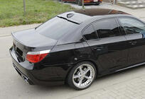 BMW 5. sērija E60/E61 2003–2010 Aizmugurējā loga spoileris DPT V-3 (melns spīdīgs) foto 4