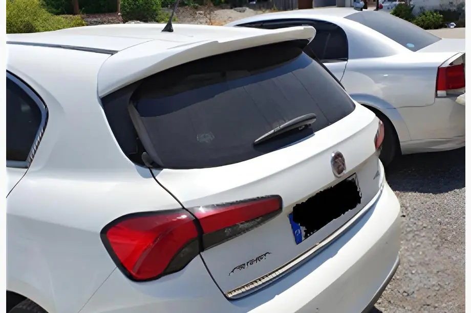 Fiat Tipo 2016– Spoileris DPT (HB, spīdīgi melns) Image