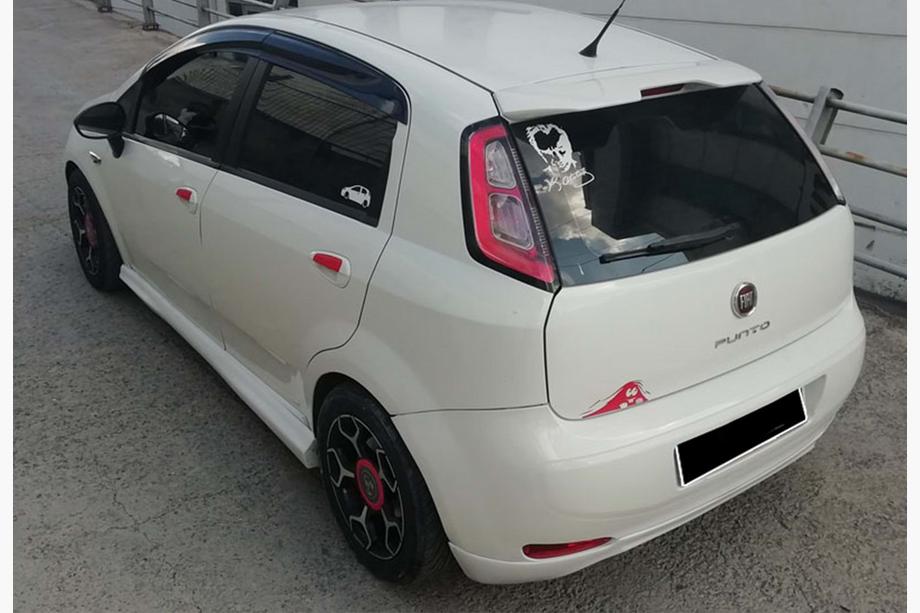 Fiat Punto Grande/EVO 2006–2018 DPT spoileris (spīdīgi melns) Image