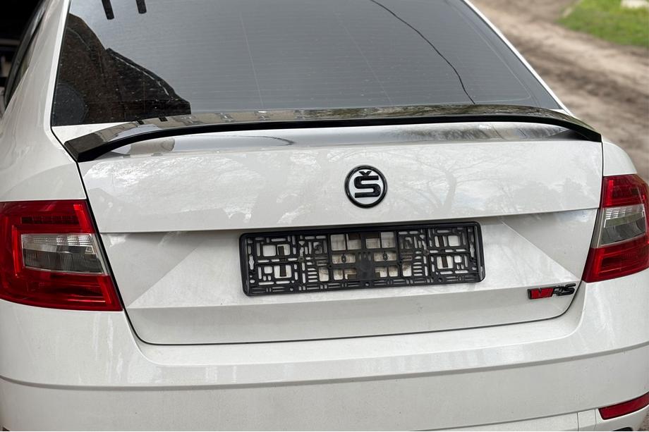 Skoda Octavia III A7 2013–2019 Spoileris DPT V-5 (spīdīgi melns) Foto 2