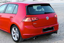 Volkswagen Golf 7/E-Golf 2012–2020 Spoileris DPT V-1 (GTI / R HB, spīdīgi melns) foto 5