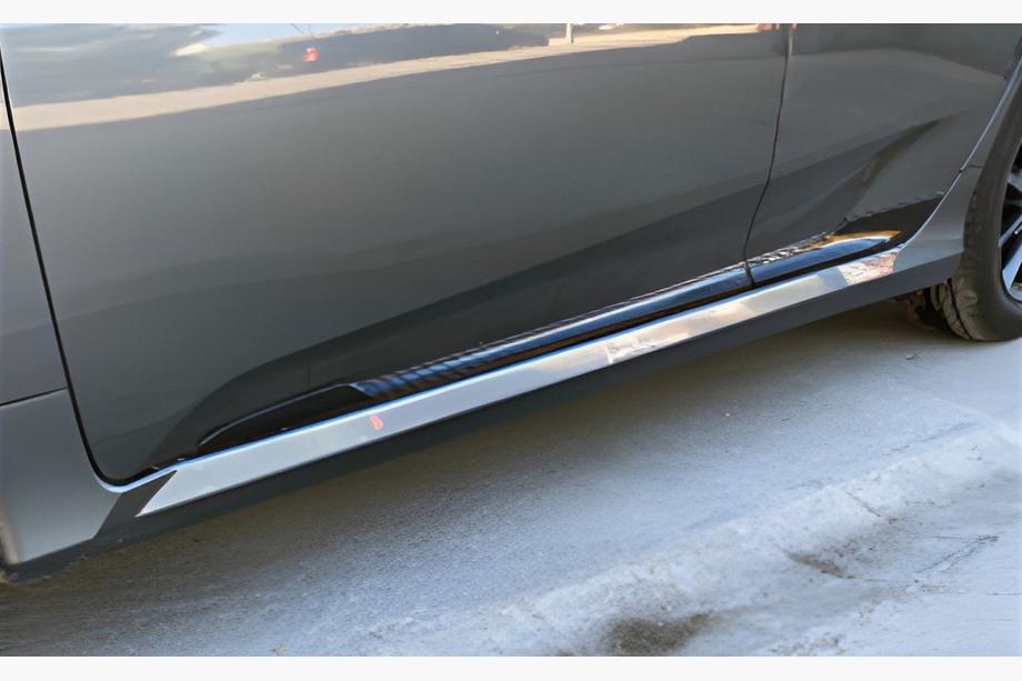 Honda Civic Sedans X 2016–2021 DPT durvju moldingi (melns spīdums) Image