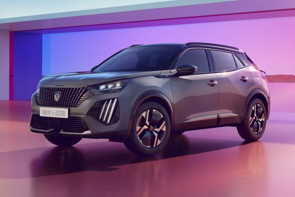 Peugeot e-2008 feislifts 2023: atjauninātā elektro krosovera apskats