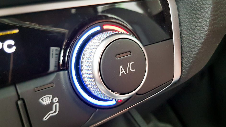 Kā pareizi lietot auto kondicionieri ziemā: noderīgi padomi