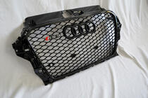 Audi A3 2012–2020 RS stila priekšējā reste (2012-2016, melna) foto 4