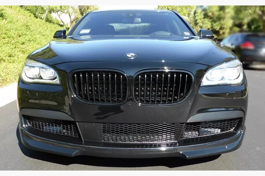 BMW 7. sērija F01/F02 2008–2015 "Nieru" reste 1 Bar (spīdīgi melna) Image