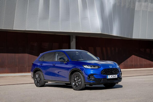 Honda ZR-V hibrīds: kompaktā krosovera apskats Foto 4