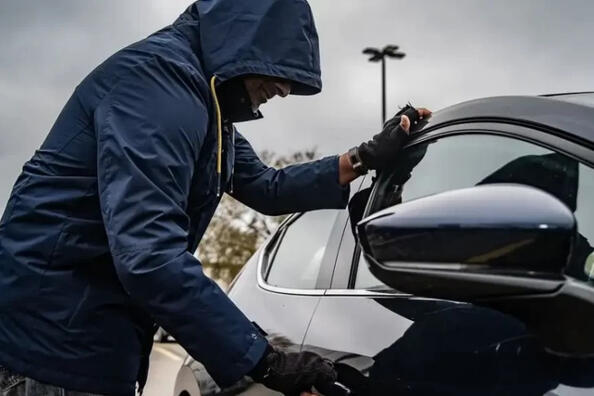 Kā pasargāt auto no zādzības: mūsdienīgas metodes un līdzekļi