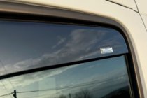 Mercedes Sprinter W907/W910 2018– Ieliekamie logu deflektori (2 gab., HIC) foto 7