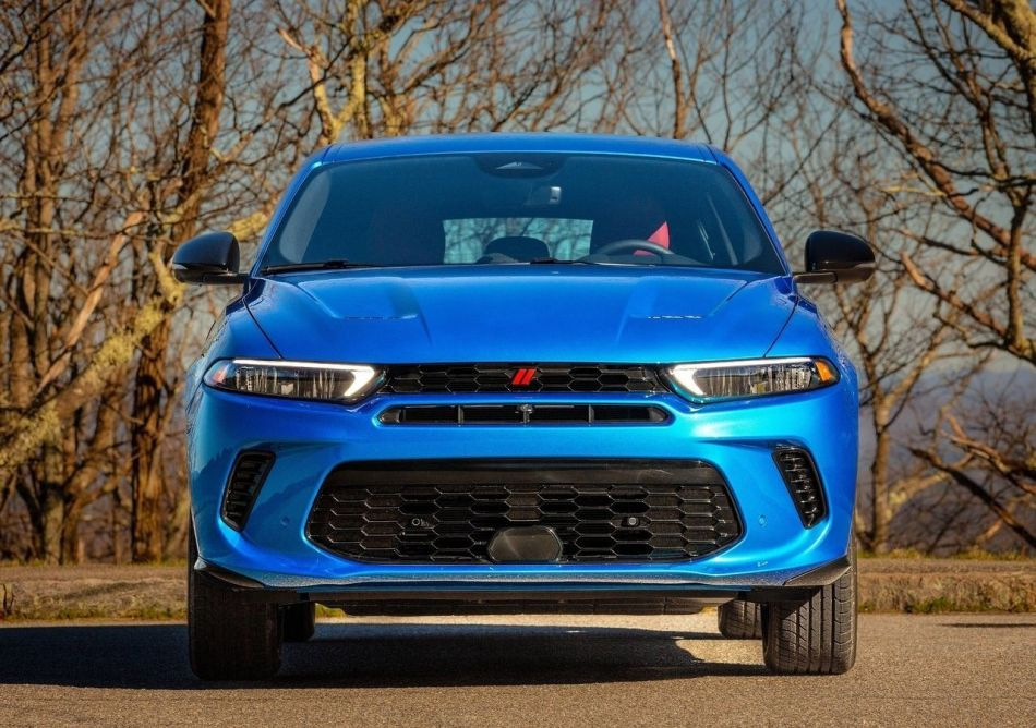 Dodge Hornet: kompaktā krosovera apskats