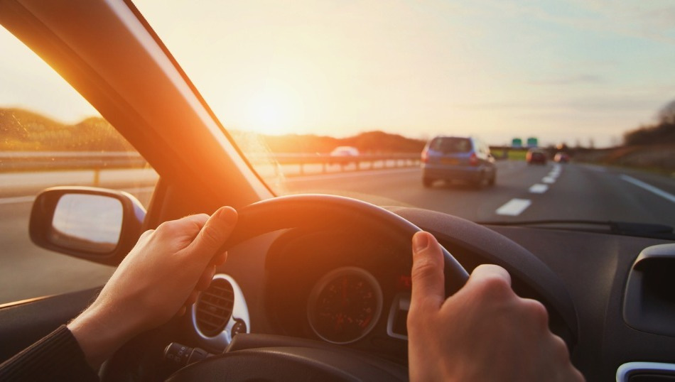 Kā saglabāt modrību pie auto stūres?