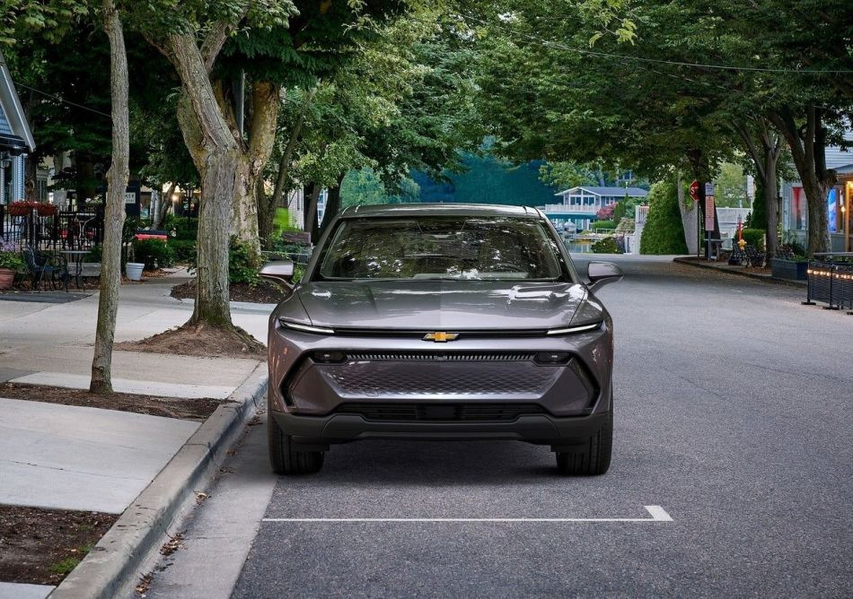 Chevrolet Equinox EV: elektriskā krosovera apskats
