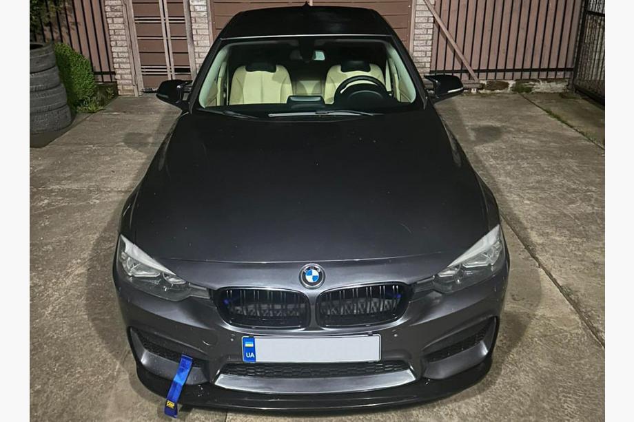 BMW 4 sērija F32/F33/F36 2012–2020 Priekšējā bufera lūpa DPT Lip V-2 (M4, spīdīgi melna) Foto 7