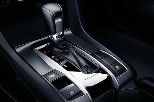 Kas ir labāk: automātiskā pārnesumkārba vai CVT?