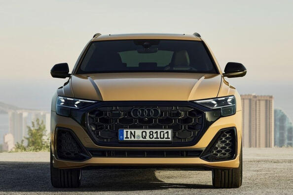 Audi Q8 pirmā paaudze 2024: atjauninātā krosovera apskats