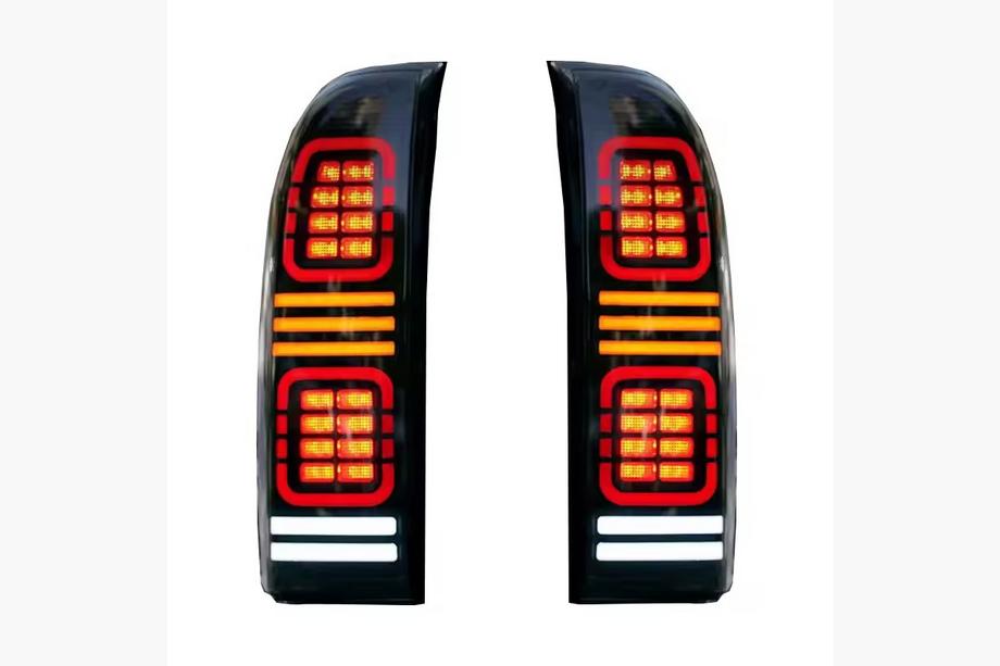 Nissan Patrol Y61 1997–2011 Aizmugurējie lukturi Smoke Black LED (2004-2008, 2 gab.) Image