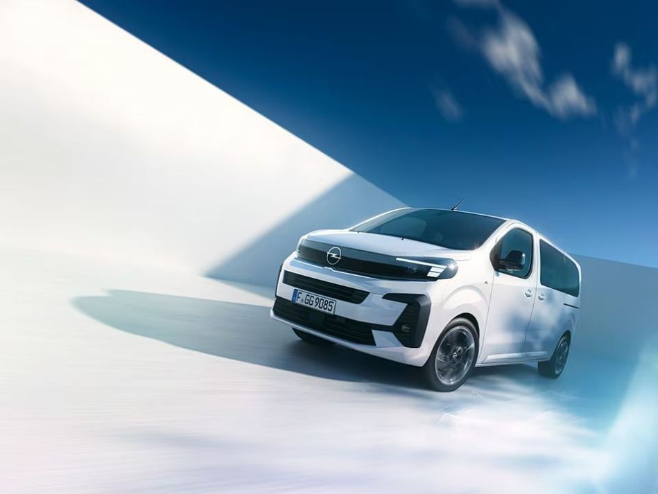 Opel Zafira 2024: atjauninātā minivena apskats