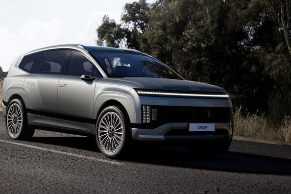 Hyundai IONIQ 9: piecus metrus gara elektriskā krosovera apskats