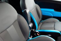 Fiat 500/500L 2013–2022 Roku balsts (ievietojams glāžu turētājā) foto 4