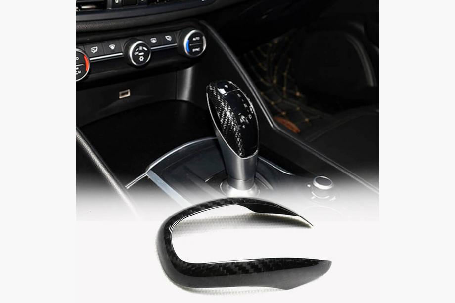 Alfa Romeo Giulia 2016–2022 Pārsegs pārnesumu pārslēga rokturim (Dry Carbon) Image