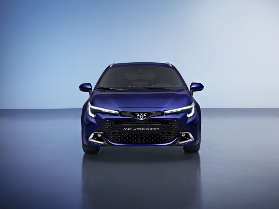 Toyota Corolla Touring Sports: praktiska un atjaunināta universāļa apskats