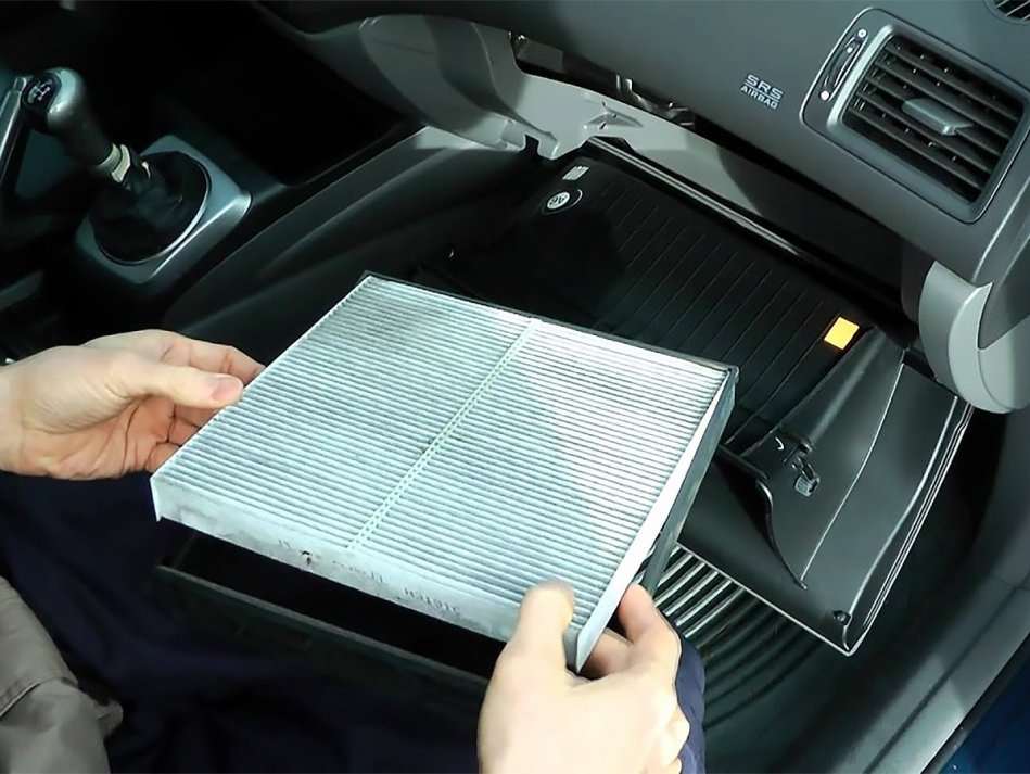Pazīmes, ka pienācis laiks mainīt auto salona filtru