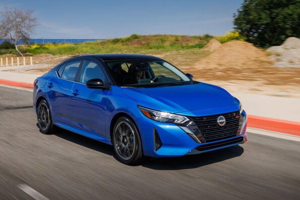 Nissan Sentra apskats: 2023. gada feislifts