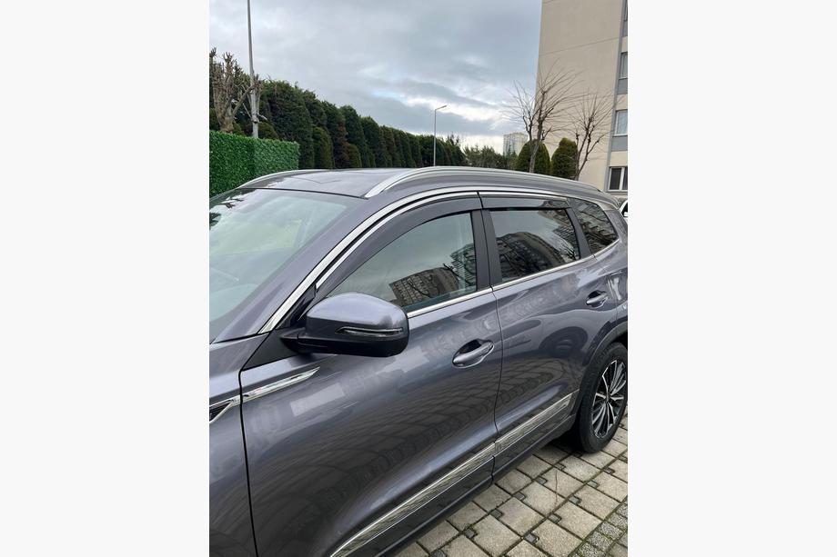 Chery Tiggo 8 2017– Logu vēja deflektori ar hromētu līsti (4 gab., Sunplex Steinless) Image