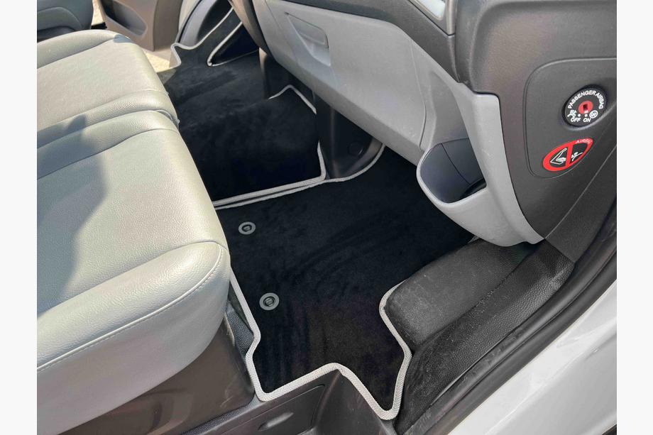 Ford Custom 2013–2022 Premium tekstila salona paklājiņi (priekšējie, melni) Image