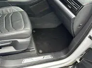 Volkswagen Touareg 2018– Premium tekstila paklājiņi (melni) foto 2