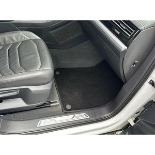Premium tekstila paklājiņi (melni) foto 2