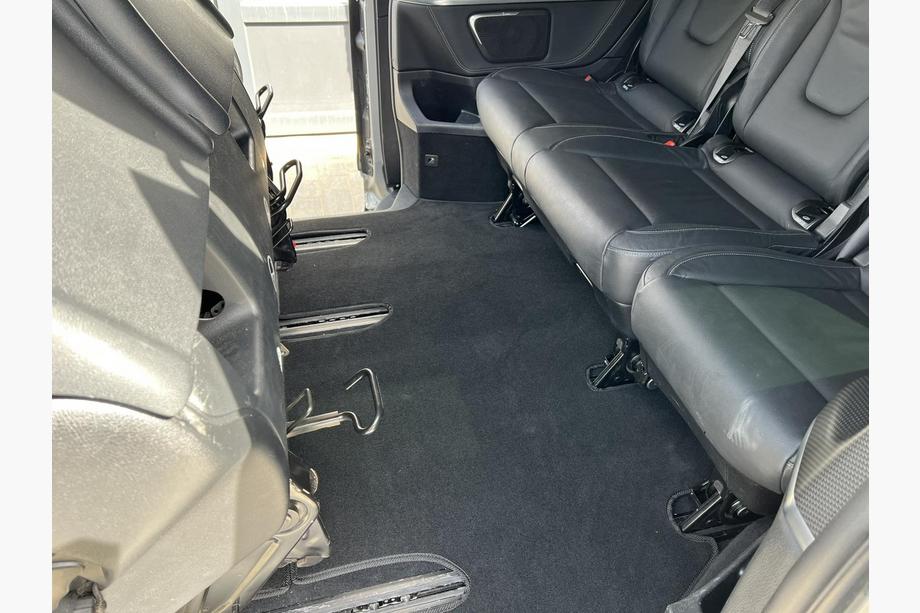 Mercedes Vito/V klase W447 2014– Premium tekstila paklāji V-class, ExtraLong, 2 sānu (Tikai pašizvešana, pilns salons, melni) Foto 3