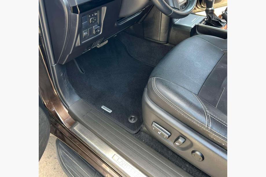 Toyota Land Cruiser Prado 150 2009–2023 Tekstila paklāji Classic (melni) 7-vietīgs, 2009-2013 Image