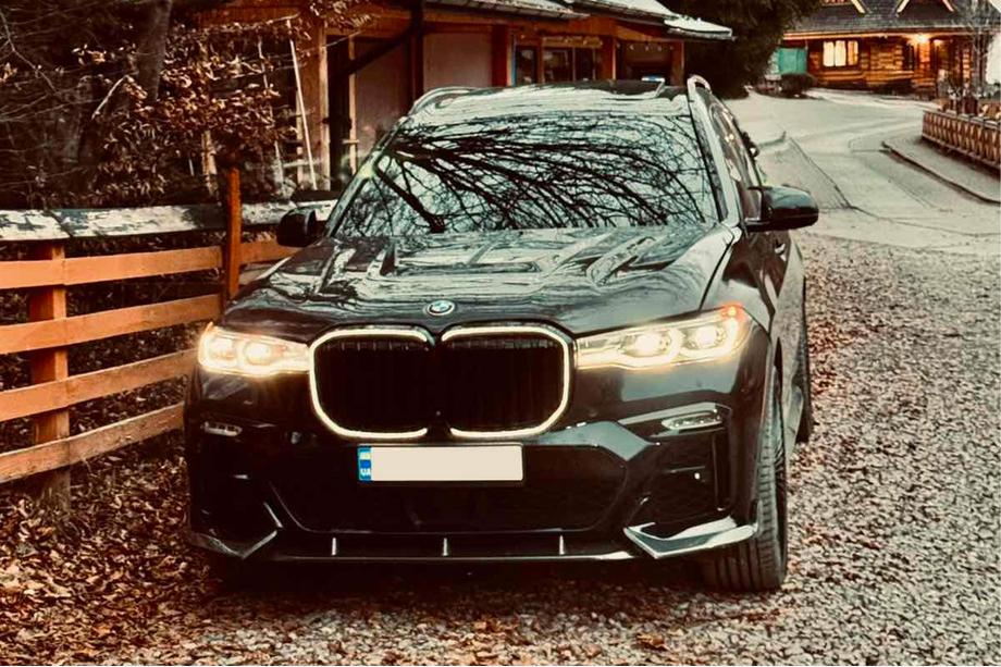 BMW X7 G07 2019– Priekšējā bampera lūpa (M-Sport 2019-2022, karbons) Foto 4