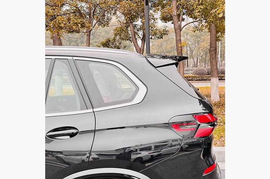BMW X5 G05 2019–2026 Aizmugurējā loga spoilers LCI-Style V5 (spīdīgi melns) Foto 3