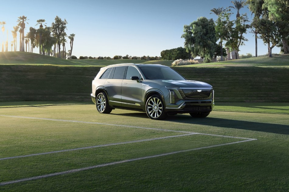 Apskats: elektriskais liela izmēra krosovers Cadillac Vistiq