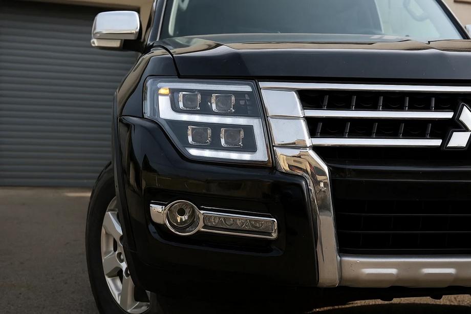Mitsubishi Pajero Wagon IV 2006–2021 LED priekšējie lukturi (2 gab.) Image