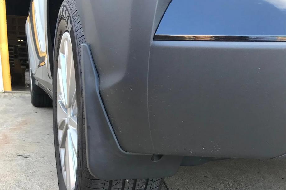 Hyundai Kona 2017–2023 Dubļusargi Premium (4 gab., benzīna automašīnām) Image