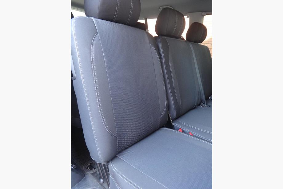 Volkswagen T5 Transporter 2003–2010 Autosēdekļu pārvalki (mākslīgā āda↗audums, Premium) Pilns salons ↗ priekšējie (2↗1) Foto 6