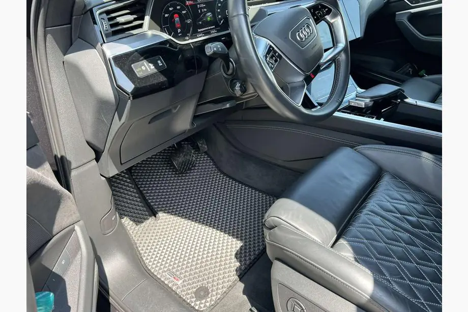 Audi e-Tron 2018–2022 EVA auto paklāji (pelēki) Image