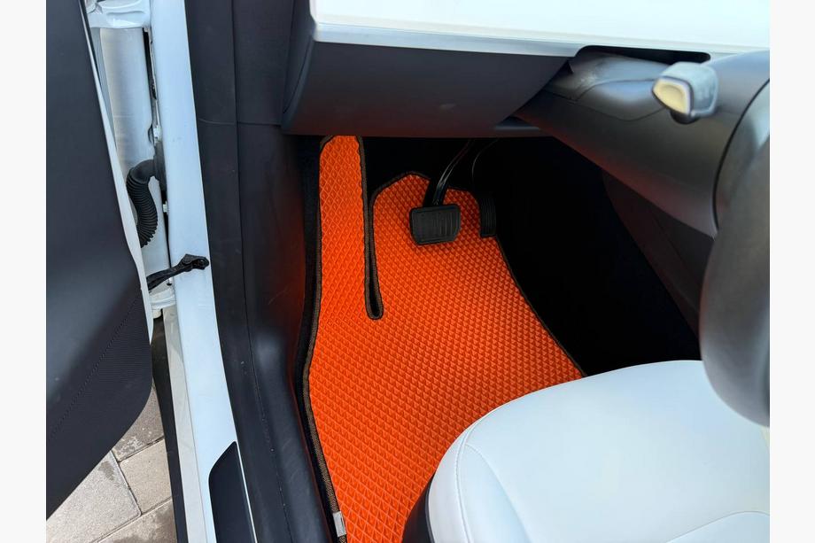 Tesla Model Y 2020– EVA salona paklājiņi (2020-2024, Oranžs) Image