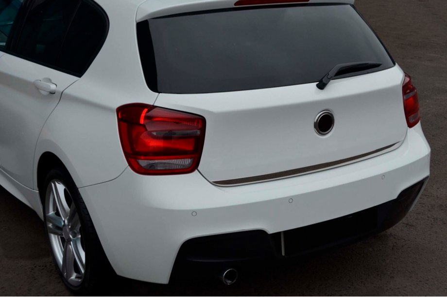 BMW 1. sērija F20/F21 2011–2019 Bagāžnieka malas uzlika (nerūsējošā tērauda) Image