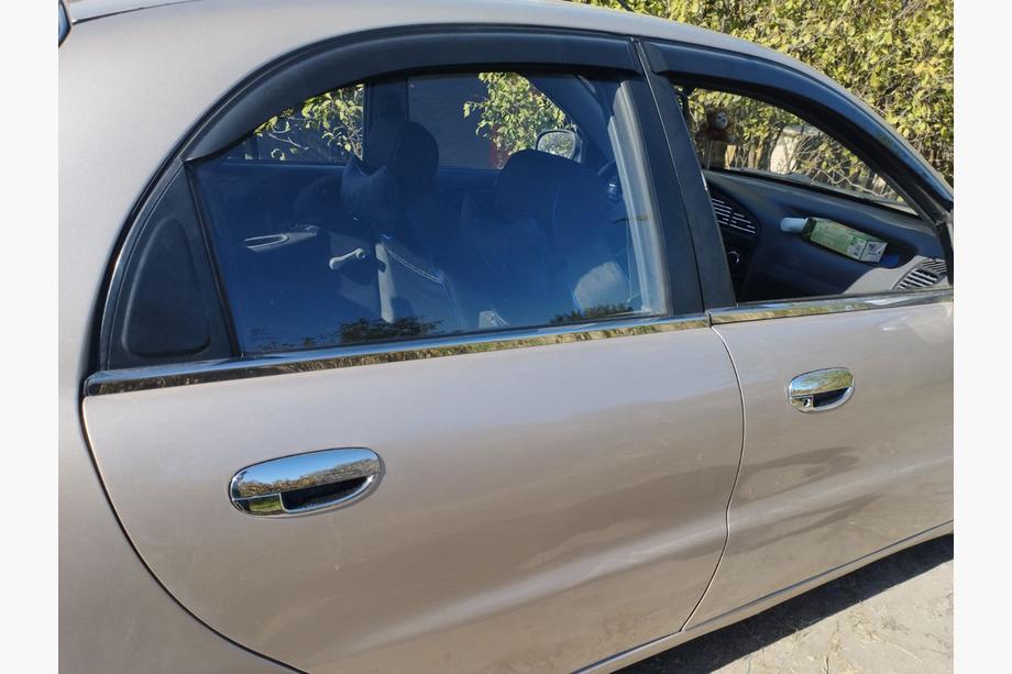 Chevrolet Lanos 1998–2017 Logu apmales (4 gab., nerūsējošais tērauds) Image